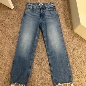 PAIGE Leenah raw hem ankle Jean